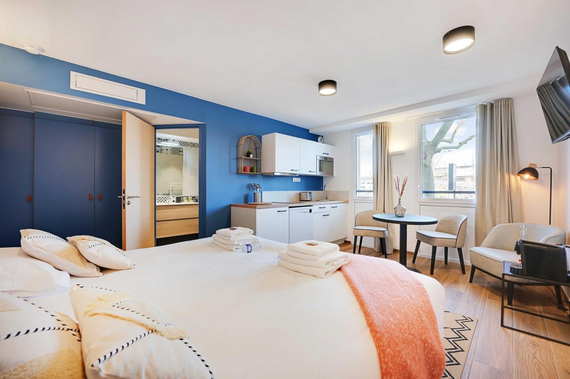 Residence Du Parc Vanves - Rooftop & Climatisation מראה חיצוני תמונה